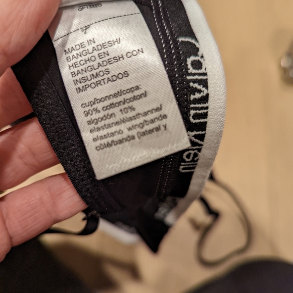 Calvin Klein Black Triangle Bralette - Picture 2 of 5